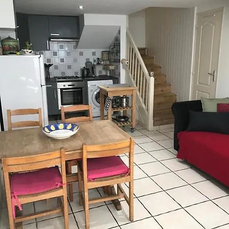 5bis Dom wakacyjny *